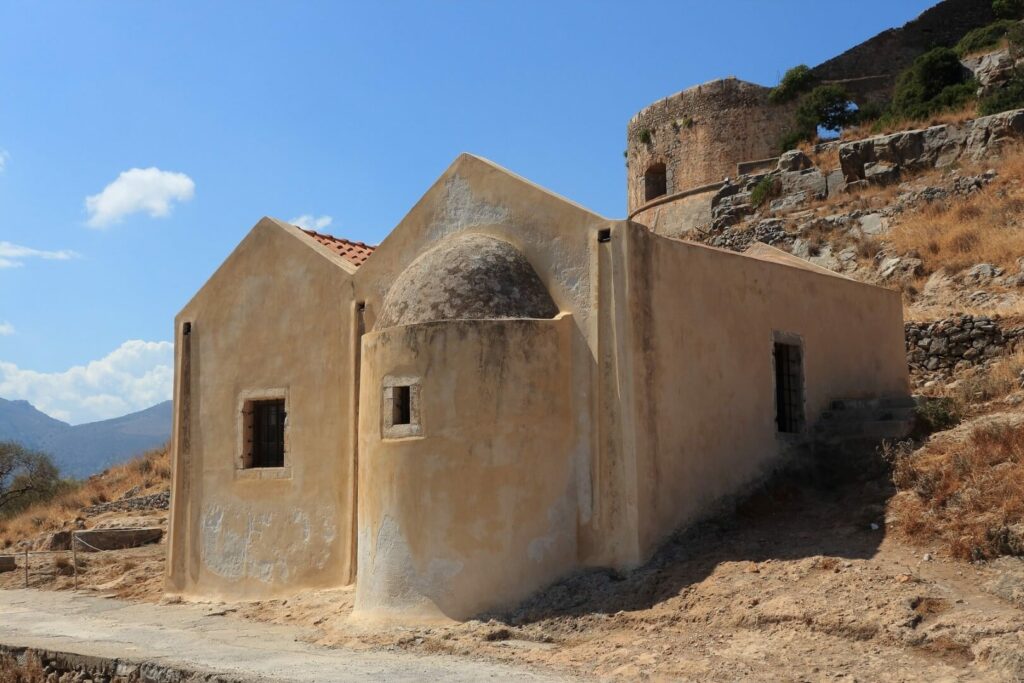 building-wall-village-island-chapel-fortification-490680-pxhere.com
